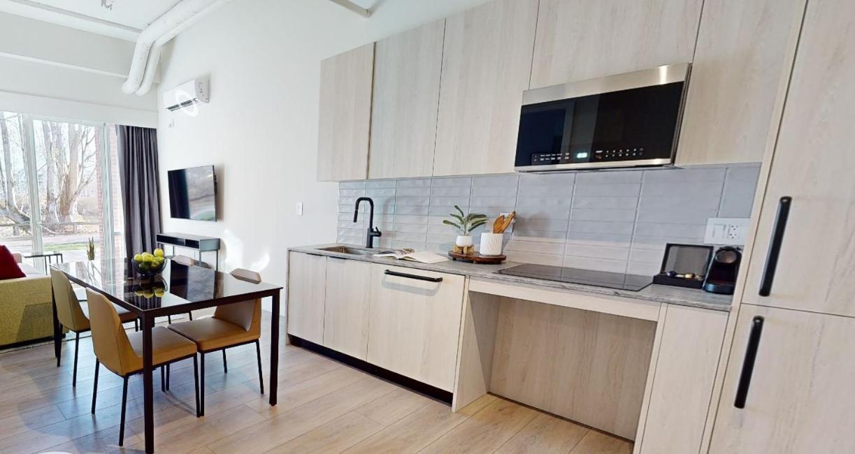 Steveston Waterfront Hotel Richmond Ngoại thất bức ảnh