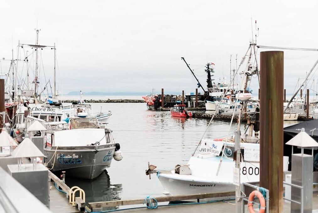 Steveston Waterfront Hotel Richmond Ngoại thất bức ảnh